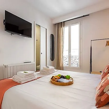 Cosy Bedroom - Tour Eiffel / Champs De Mars 酒店 2*